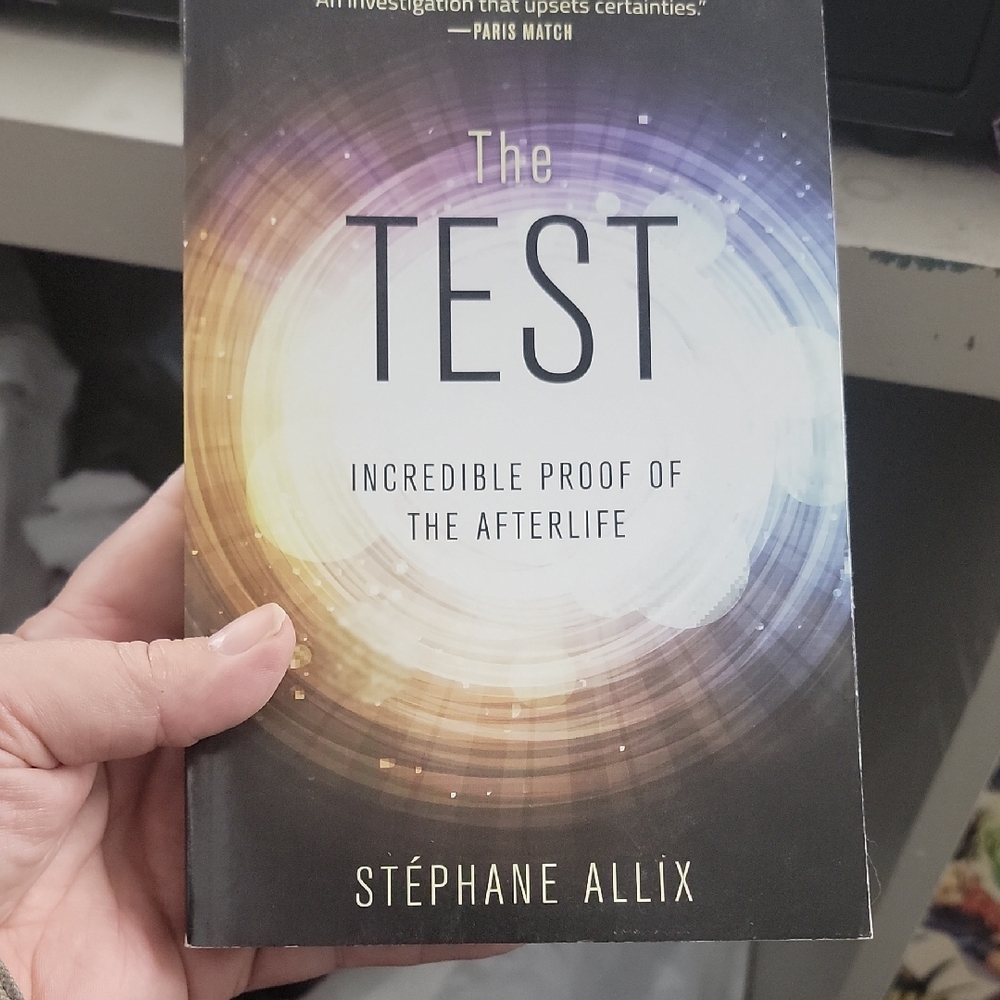 The Test Book by Stéphane Allix
